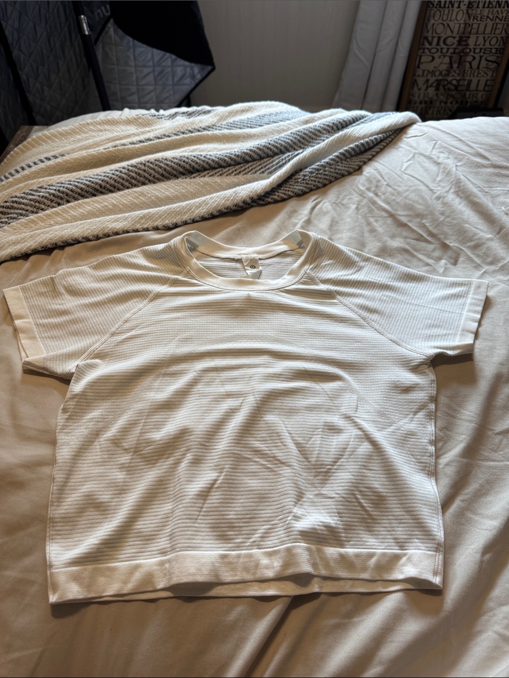lululemon athletica White Ribbed Crop Top